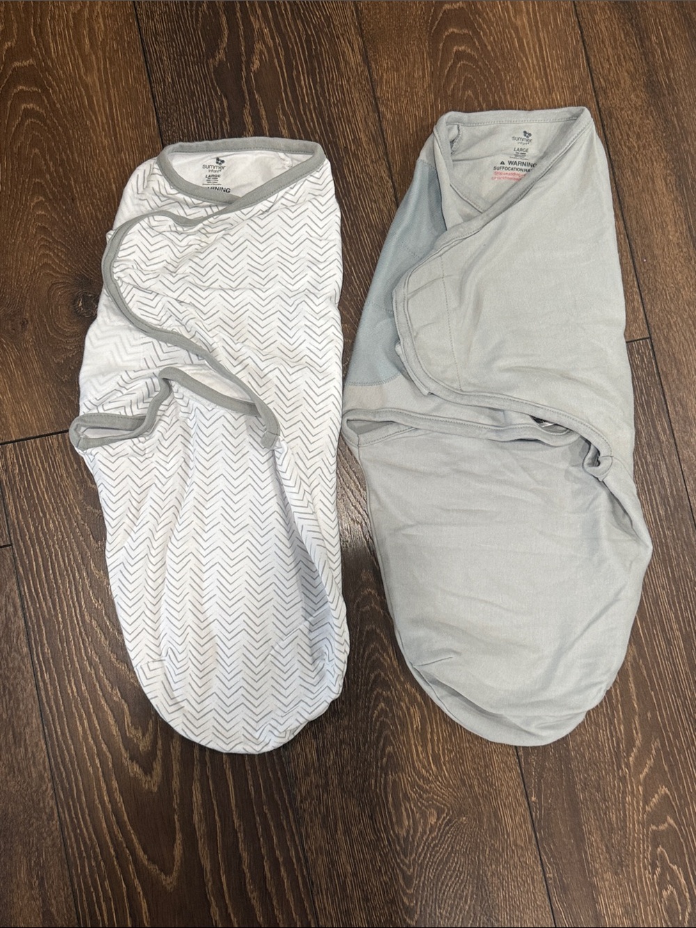 Summer Infant Baby Swaddle Me Set in Light Gray and Chevron White size Large